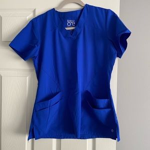 Barco One Scrub Top